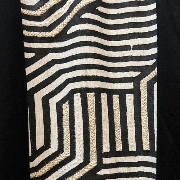 14/16 Embroidered Shift Dress - Picture 6 of 7